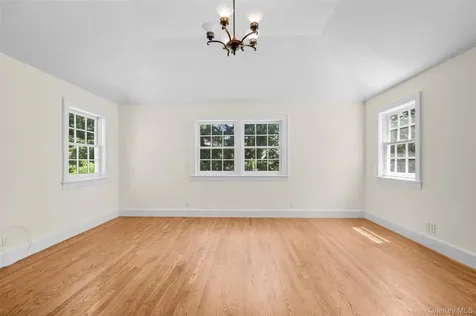 37 Highwood Avenue Larchmont NY 10538