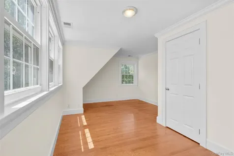 37 Highwood Avenue Larchmont NY 10538