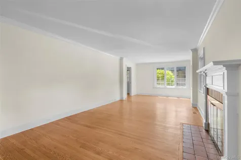 37 Highwood Avenue Larchmont NY 10538