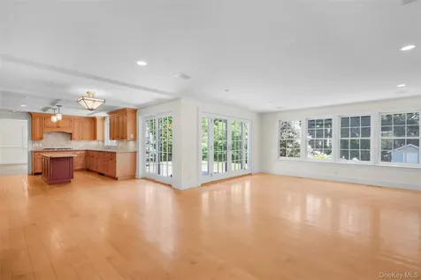 37 Highwood Avenue Larchmont NY 10538