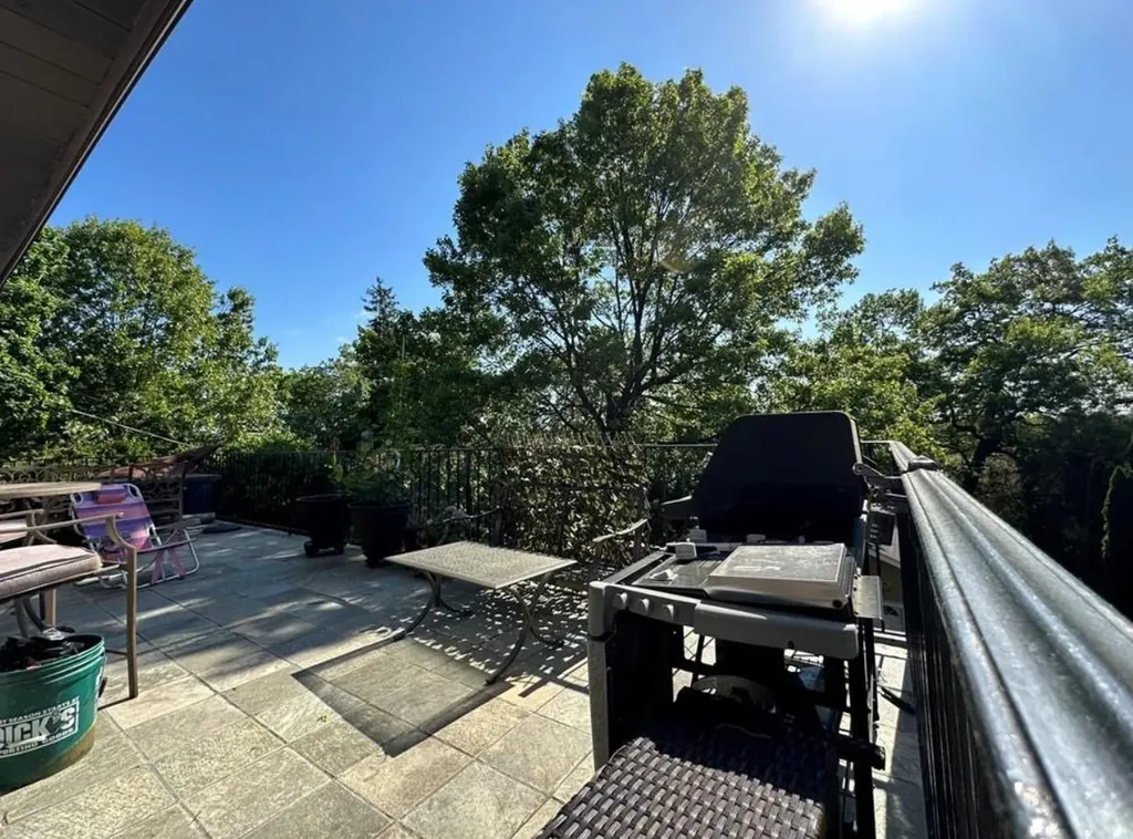 74 Ardell Road Bronxville NY 10708