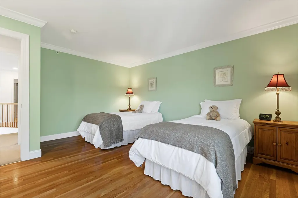 32 Stonewall Circle West Harrison NY 10604