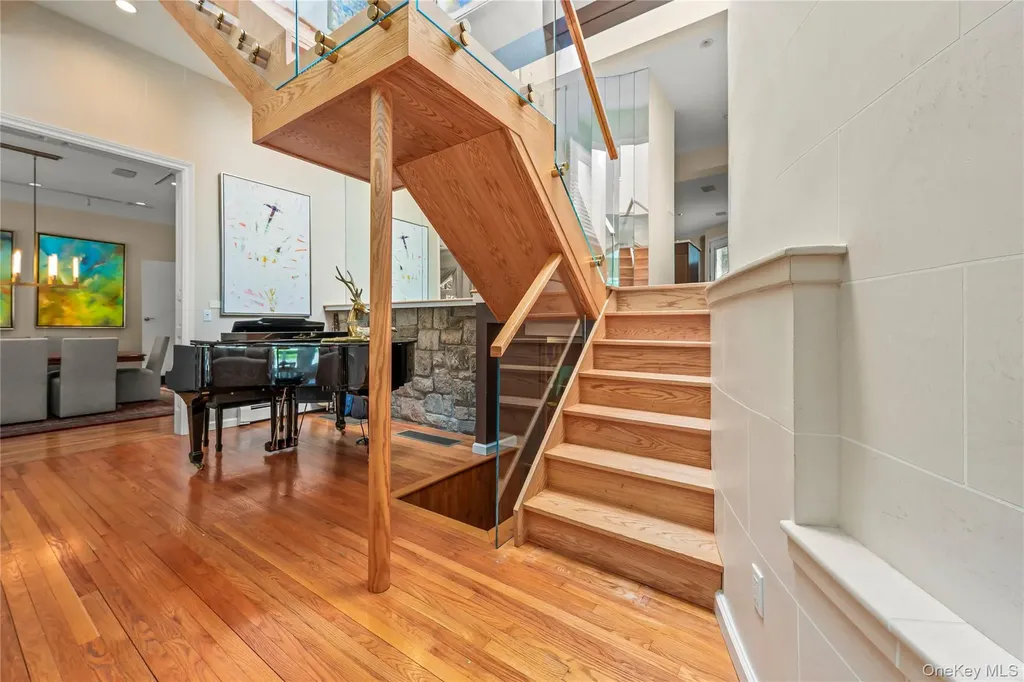 16 High Point Lane Scarsdale NY 10583