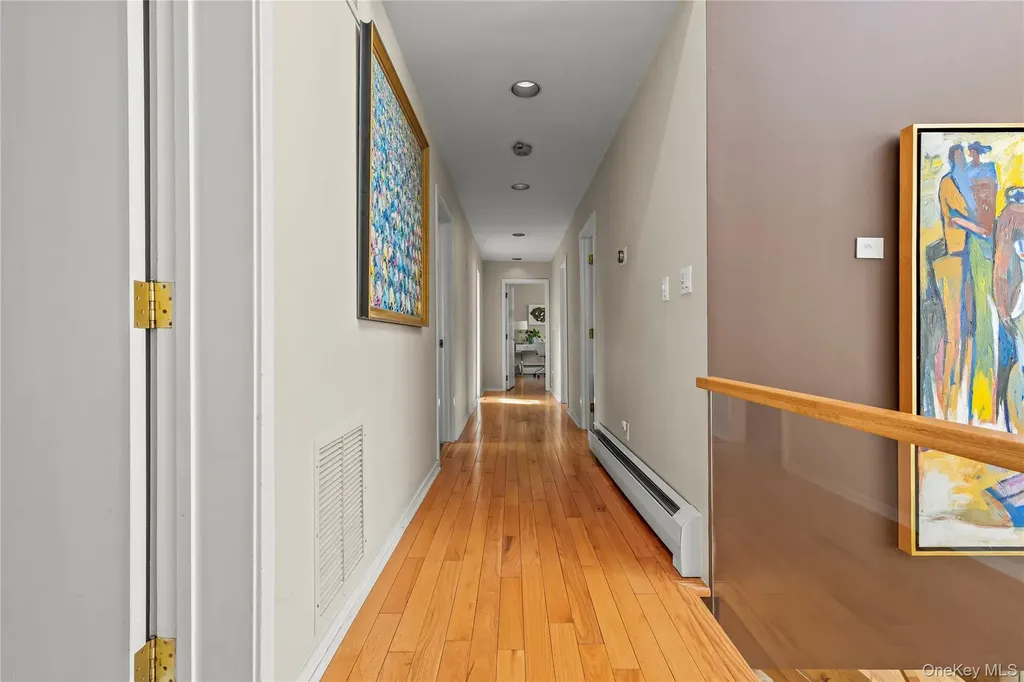 16 High Point Lane Scarsdale NY 10583