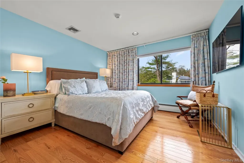 16 High Point Lane Scarsdale NY 10583
