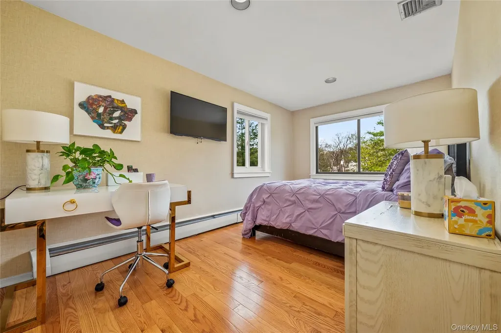 16 High Point Lane Scarsdale NY 10583
