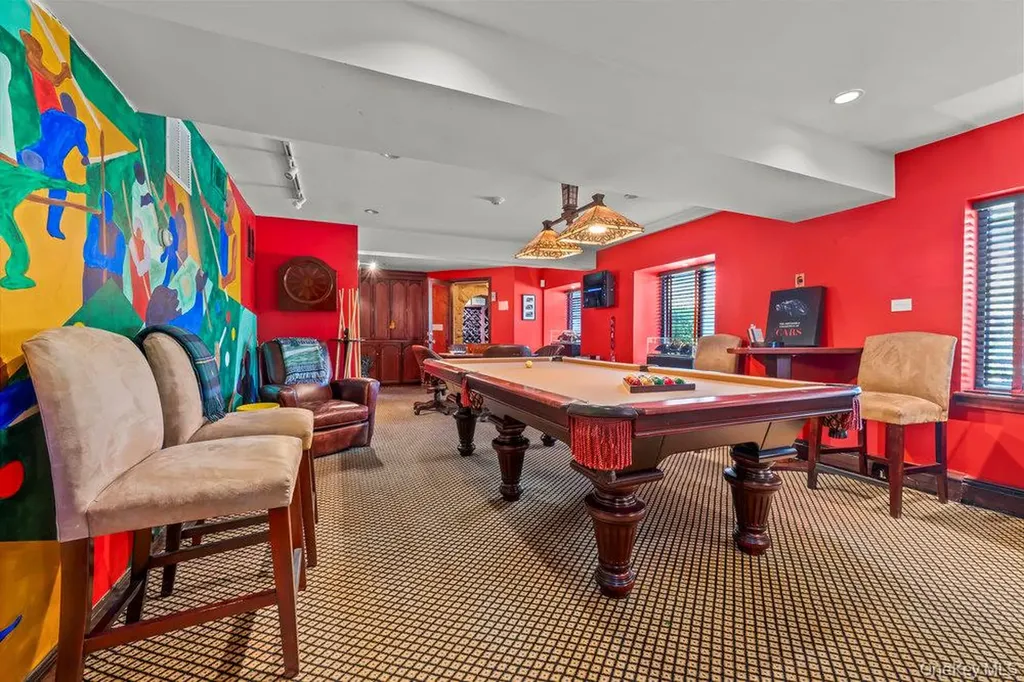 16 High Point Lane Scarsdale NY 10583