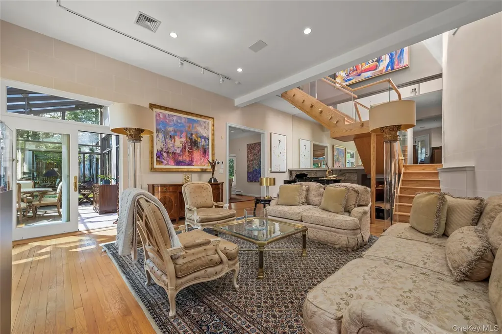 16 High Point Lane Scarsdale NY 10583