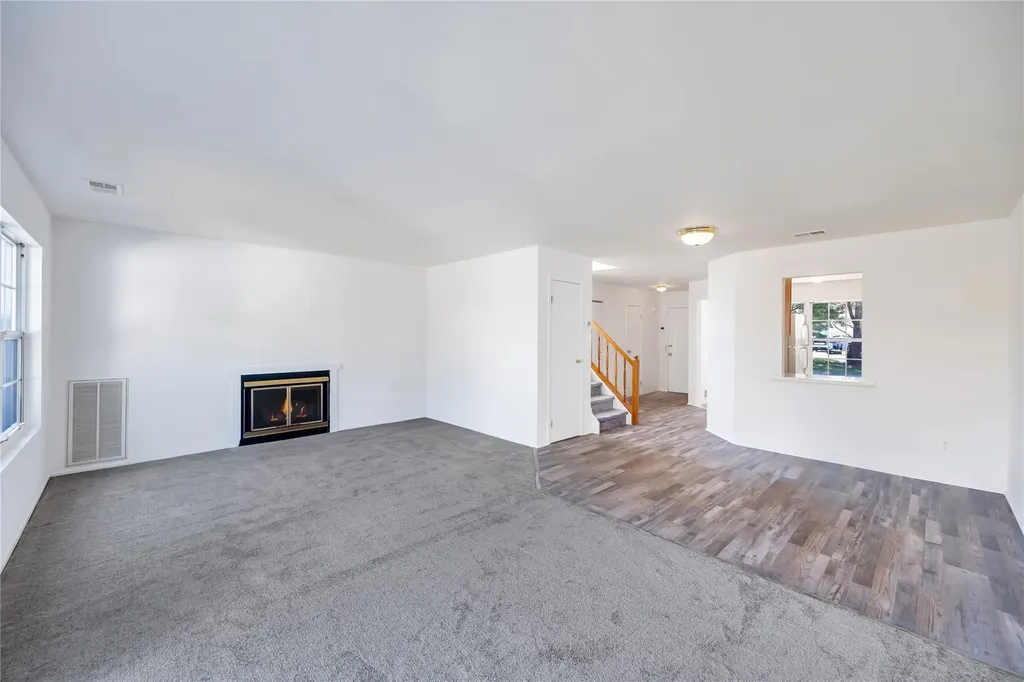 3 Peacock Path Coram NY 11727