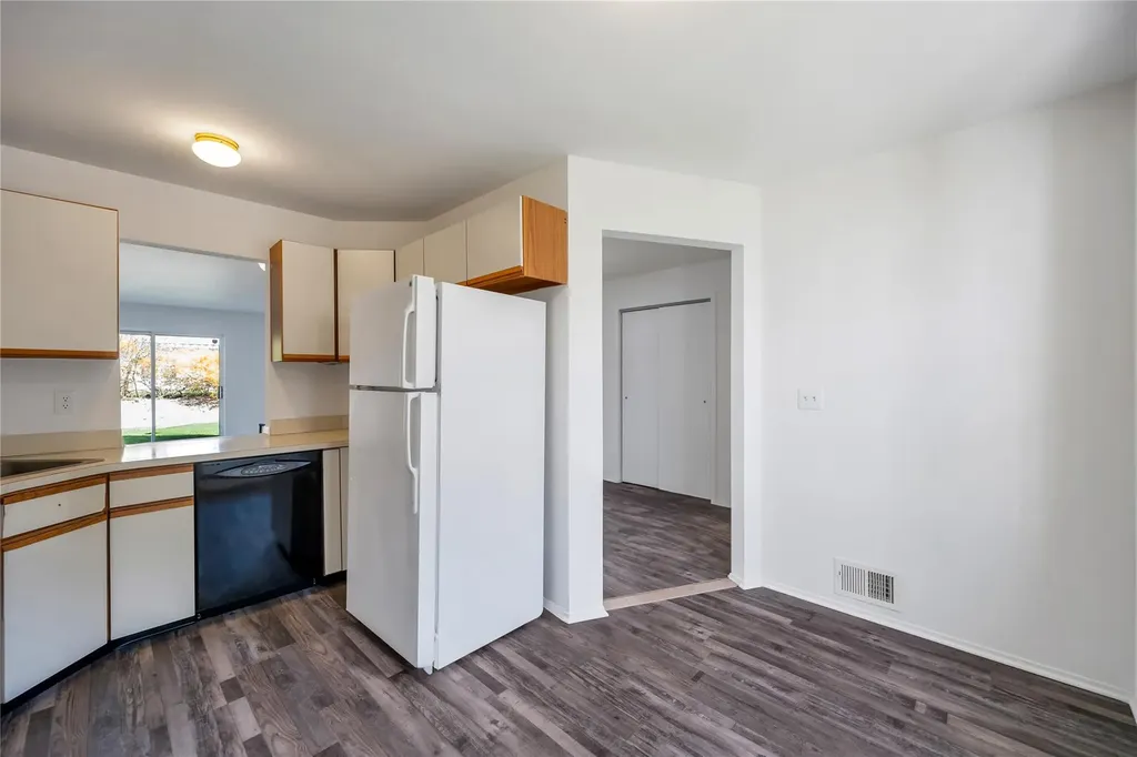 3 Peacock Path Coram NY 11727