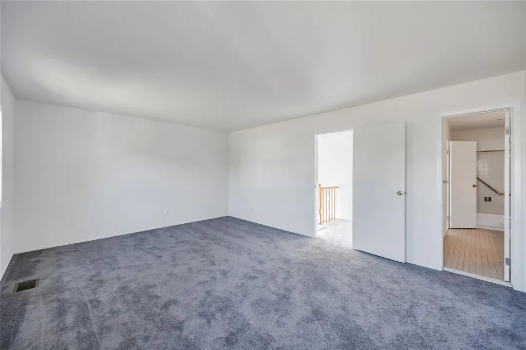 3 Peacock Path Coram NY 11727