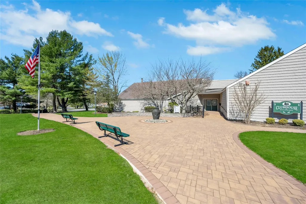 3 Peacock Path Coram NY 11727