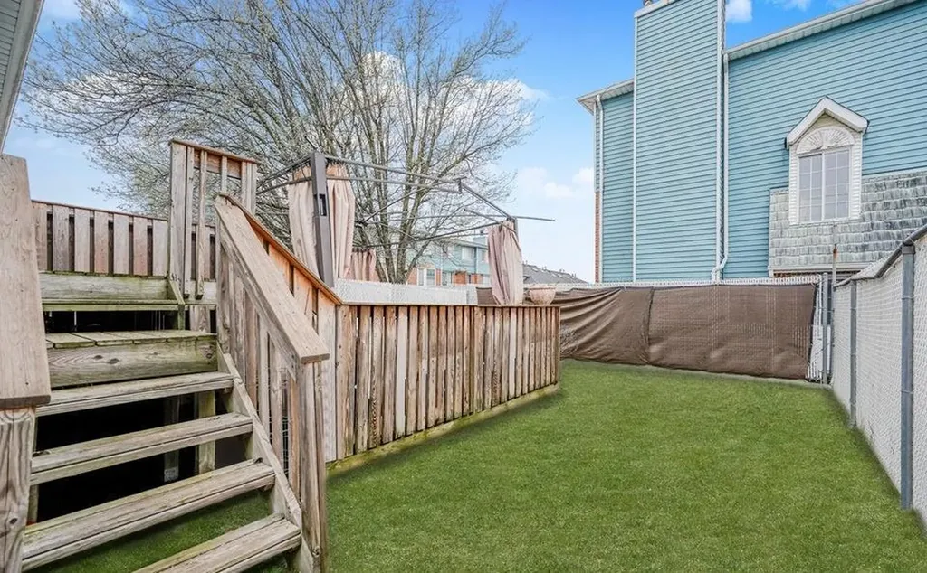 32 Kelly Boulevard Staten Island NY 10314