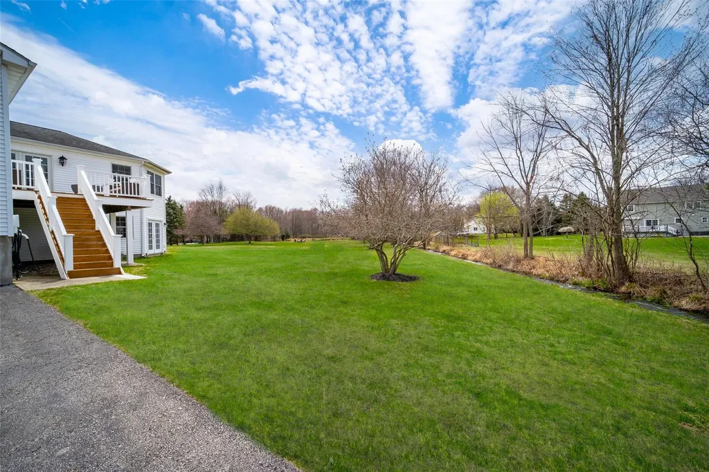 8 Strawberry Lane Poughkeepsie NY 12603