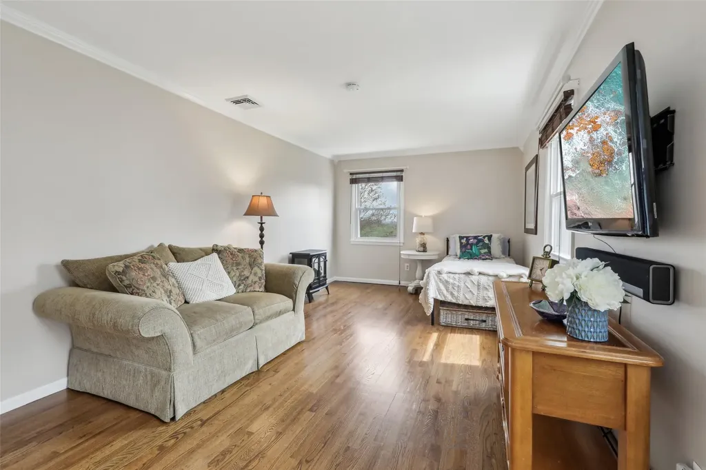 114 Neptune Drive Monroe NY 10950