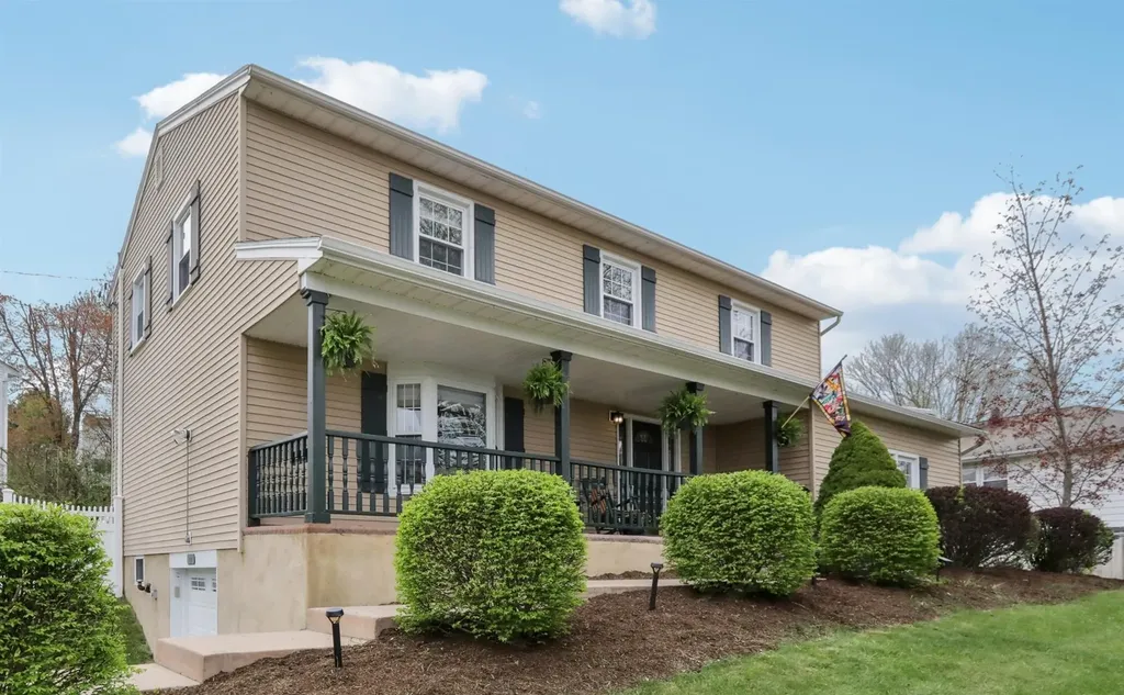 114 Neptune Drive Monroe NY 10950