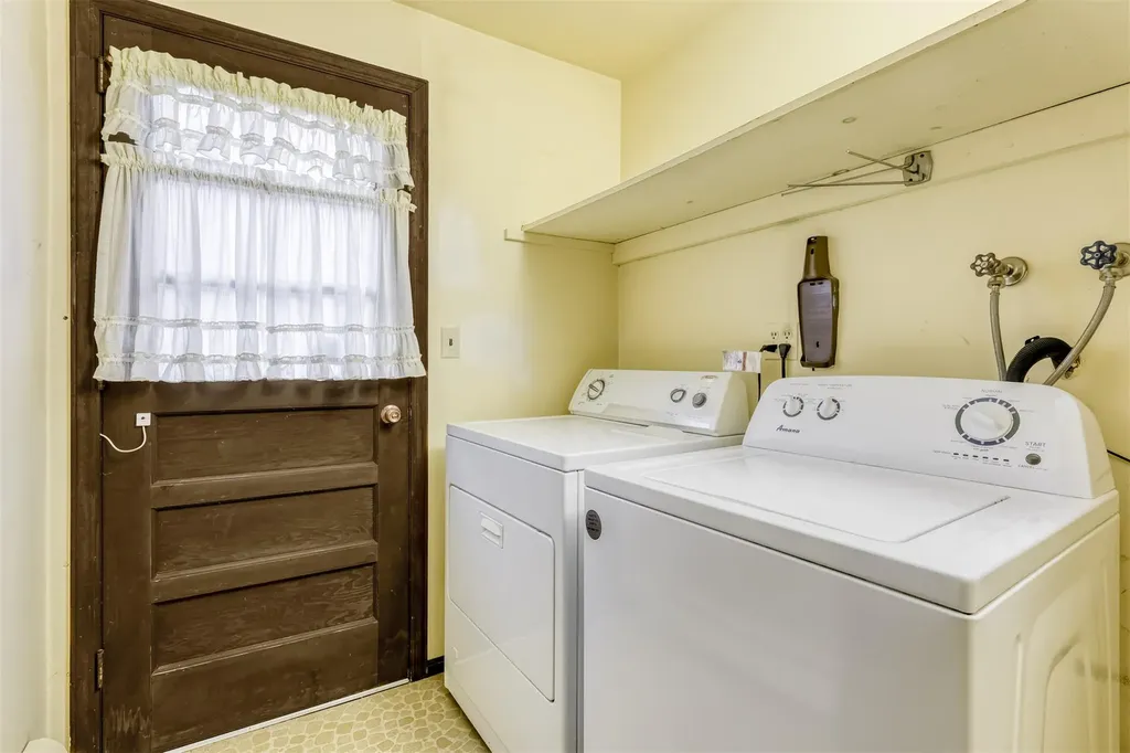 33 Dawn Lane Airmont NY 10901