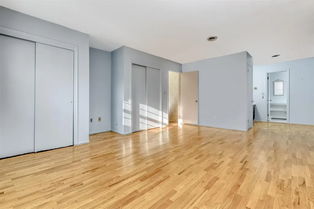 33 Dawn Lane Airmont NY 10901