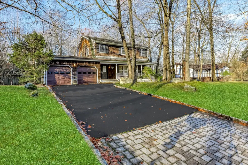33 Dawn Lane Airmont NY 10901