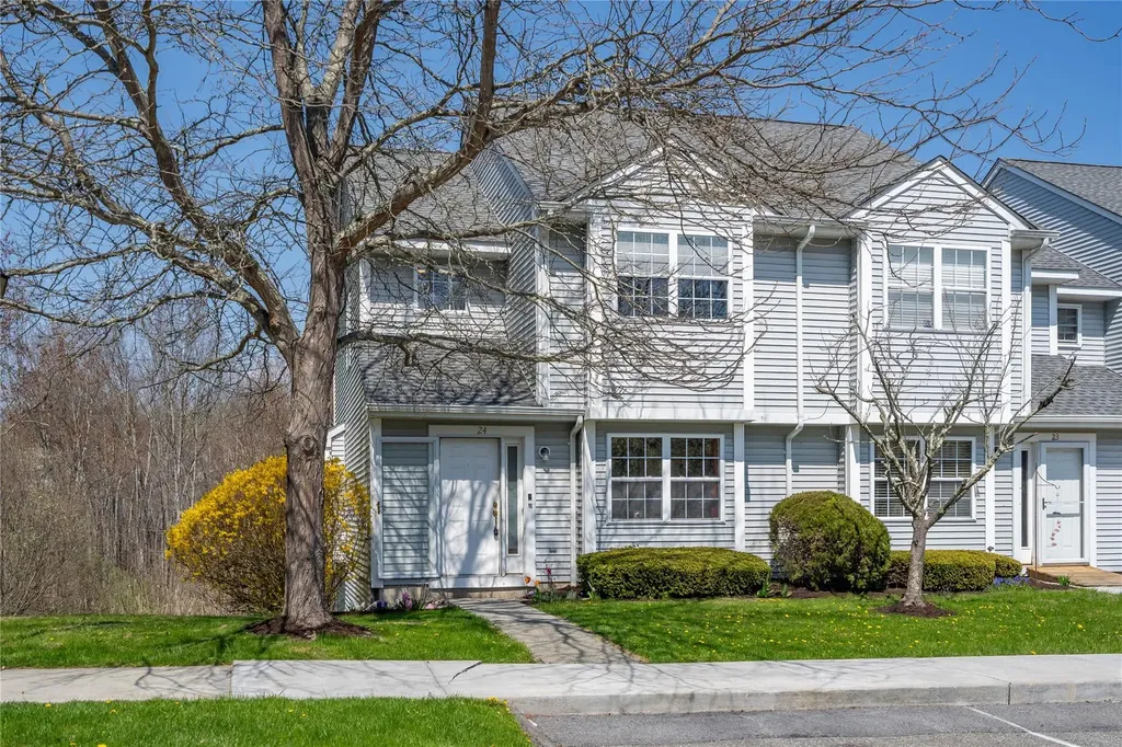 24 Timberline Trail Pawling NY 12564