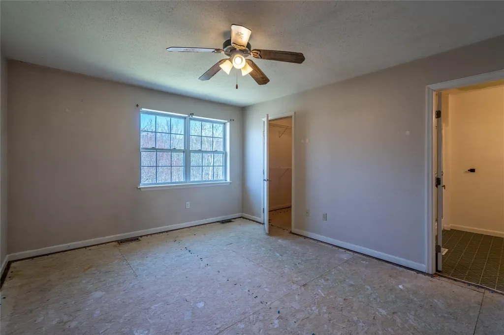 24 Timberline Trail Pawling NY 12564