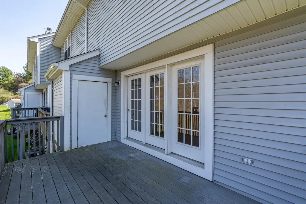 24 Timberline Trail Pawling NY 12564