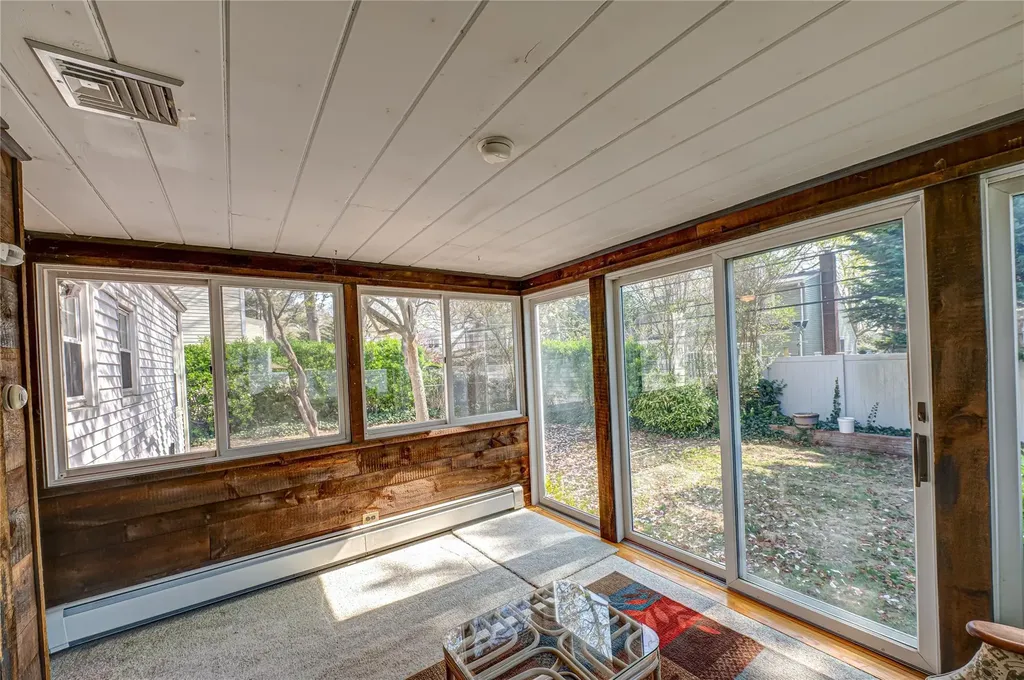 11 Earl Drive Merrick NY 11566