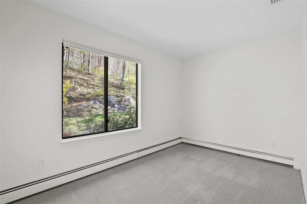 6 Manor Drive Goldens Bridge NY 10526