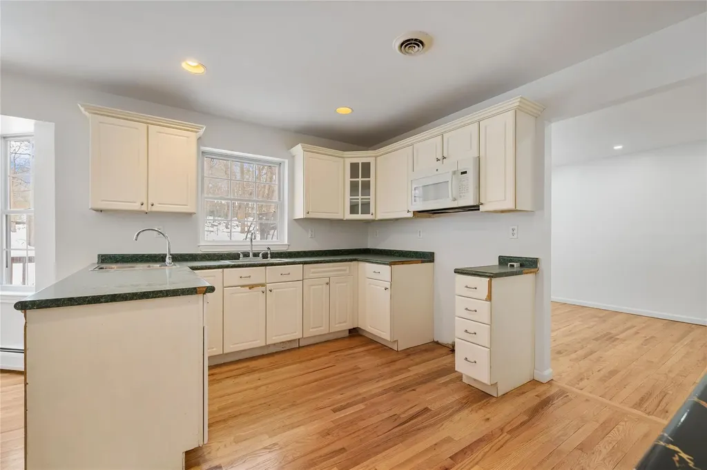 4 Terrace Court Monsey NY 10952