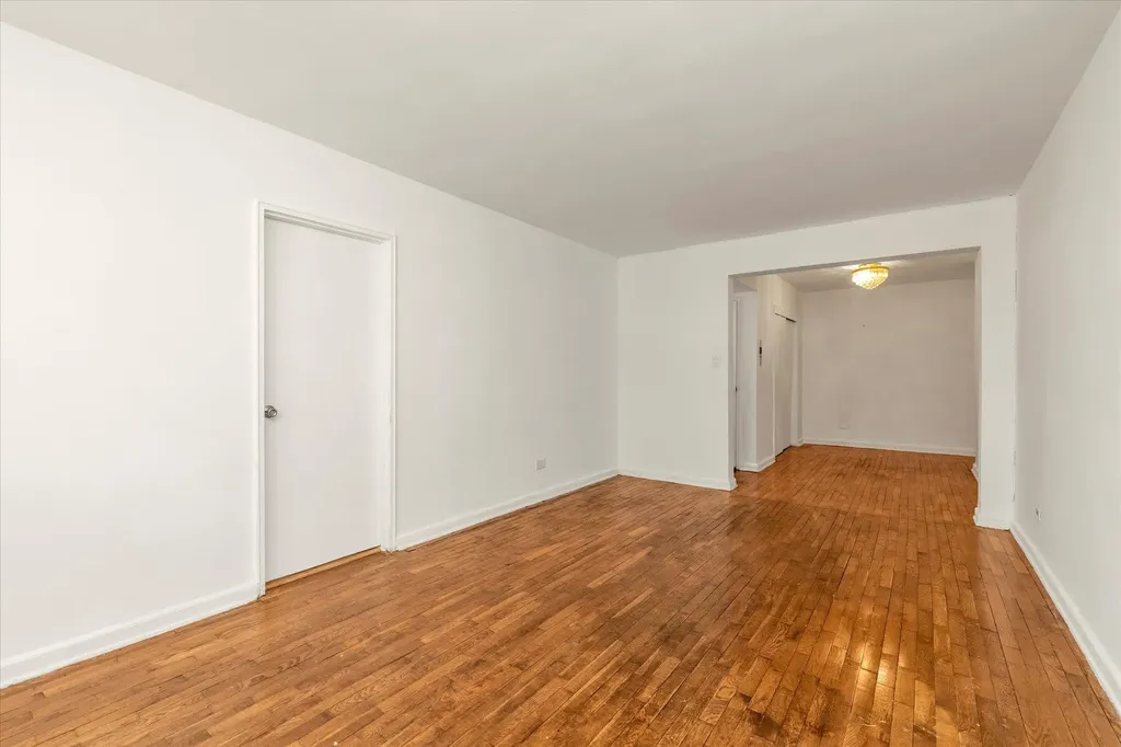 141-05 Pershing Crescent Briarwood NY 11435