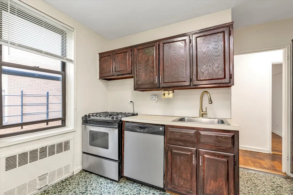 141-05 Pershing Crescent Briarwood NY 11435