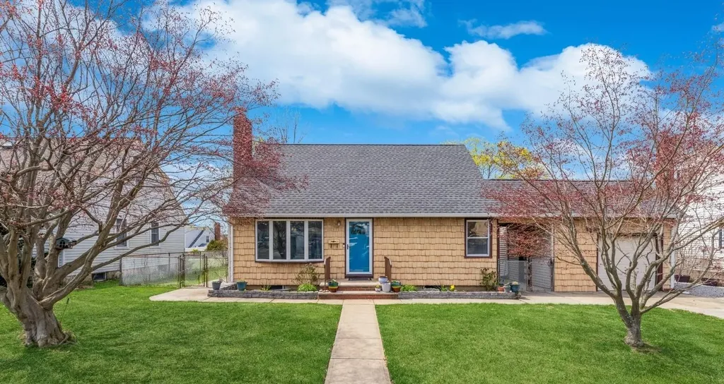 66 Albertson Avenue Albertson NY 11507