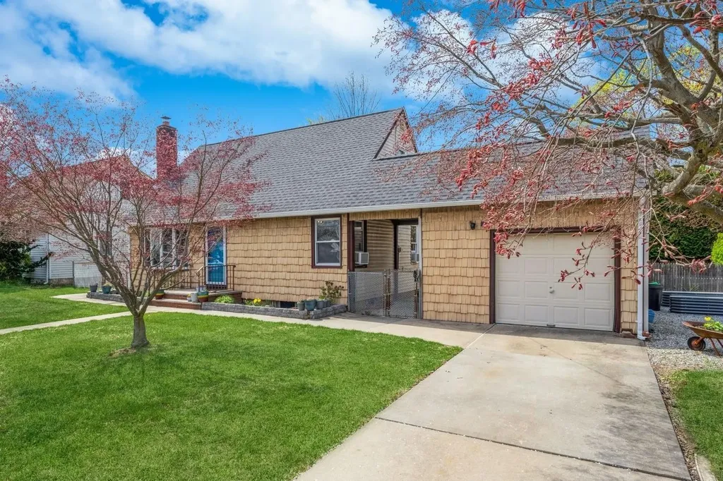 66 Albertson Avenue Albertson NY 11507