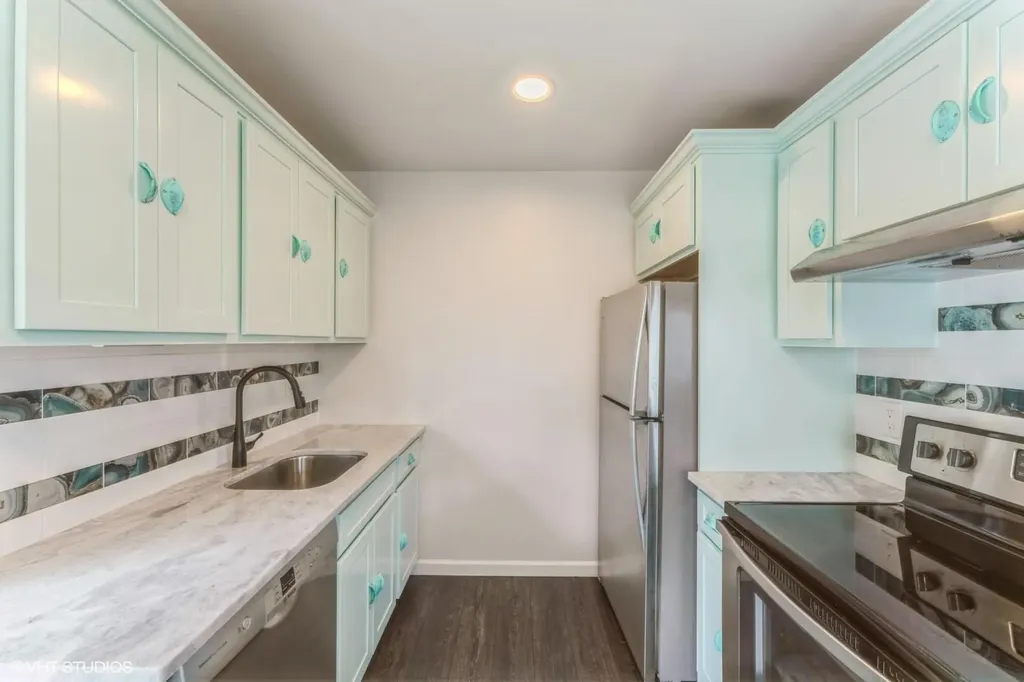 66 Albertson Avenue Albertson NY 11507