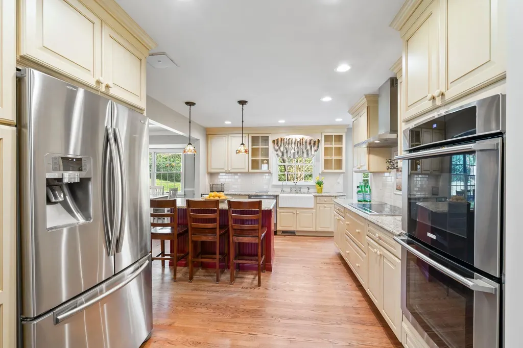 1 Derby Drive Stony Brook NY 11790