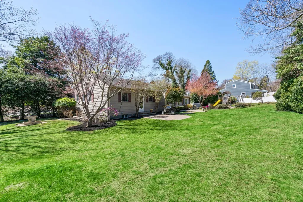 1 Derby Drive Stony Brook NY 11790