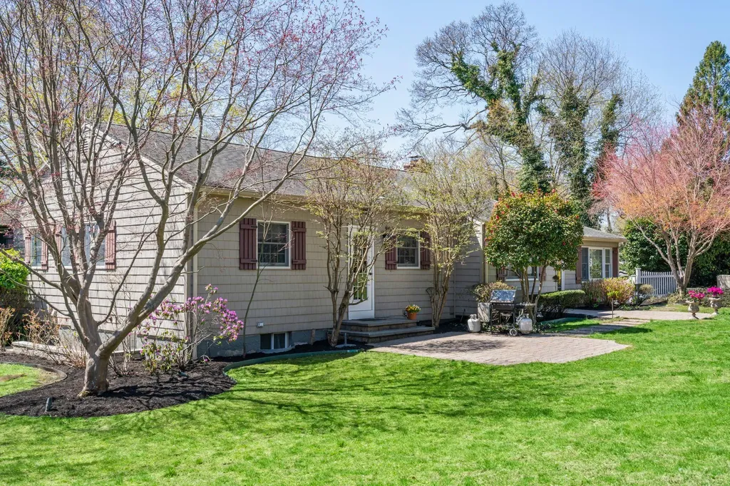 1 Derby Drive Stony Brook NY 11790