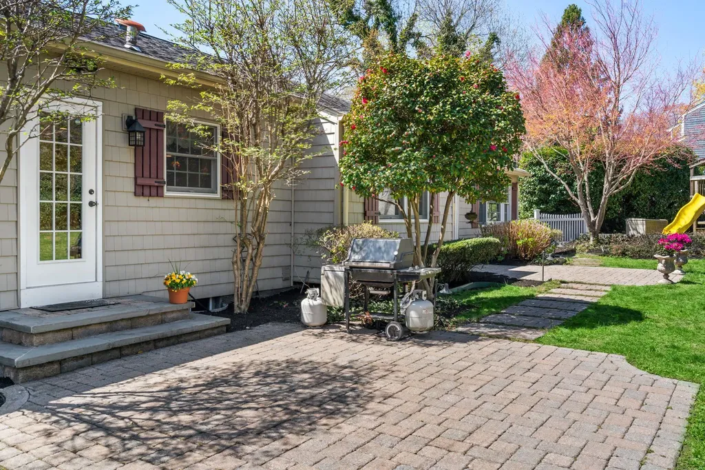 1 Derby Drive Stony Brook NY 11790