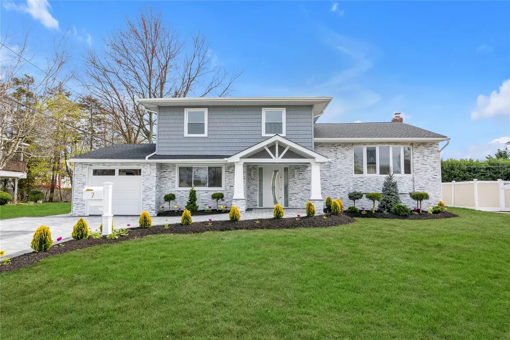 7 Suzanne Lane Bethpage NY 11714