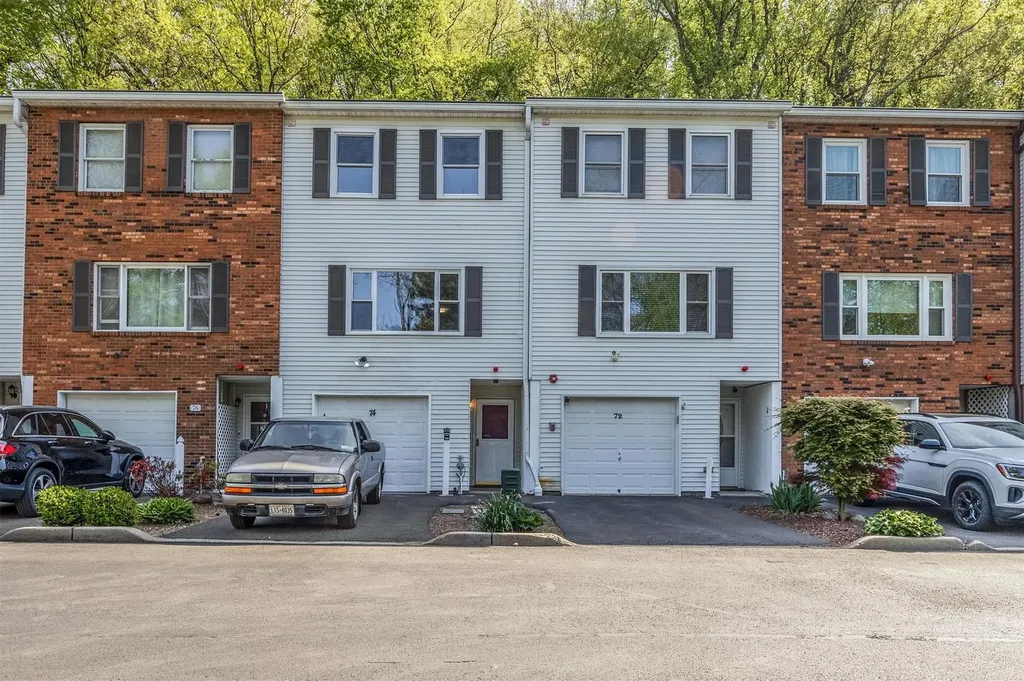 74 Foltim Way Congers NY 10920