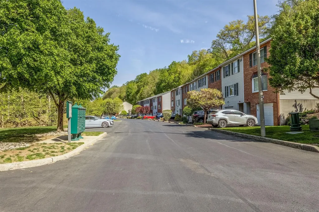 74 Foltim Way Congers NY 10920