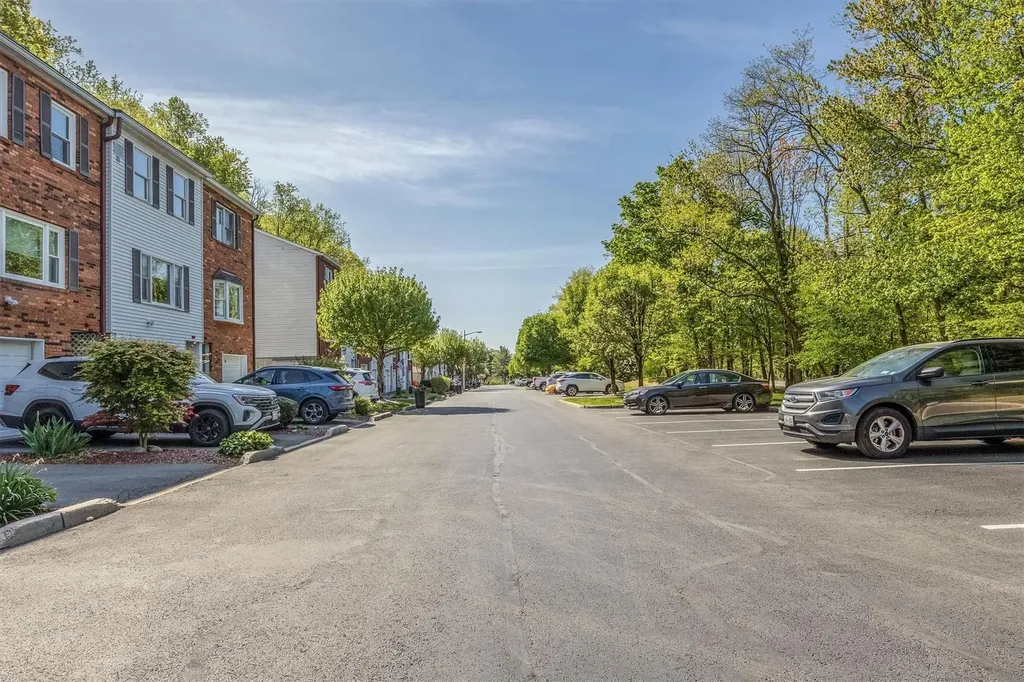 74 Foltim Way Congers NY 10920