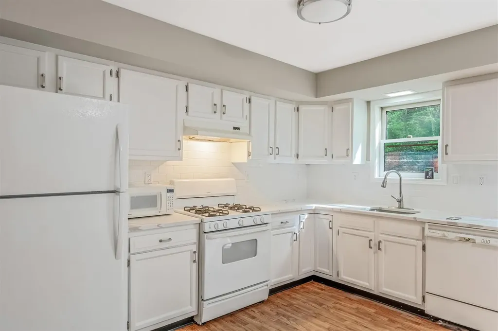 74 Foltim Way Congers NY 10920