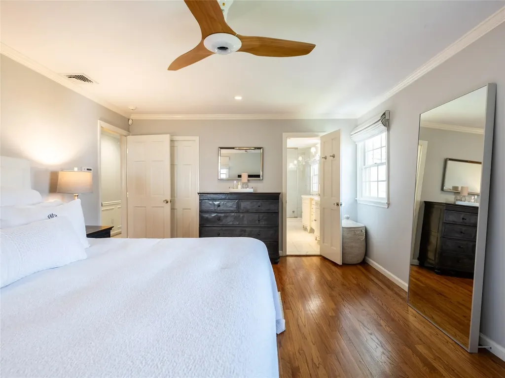 812 Hunt Lane Manhasset NY 11030