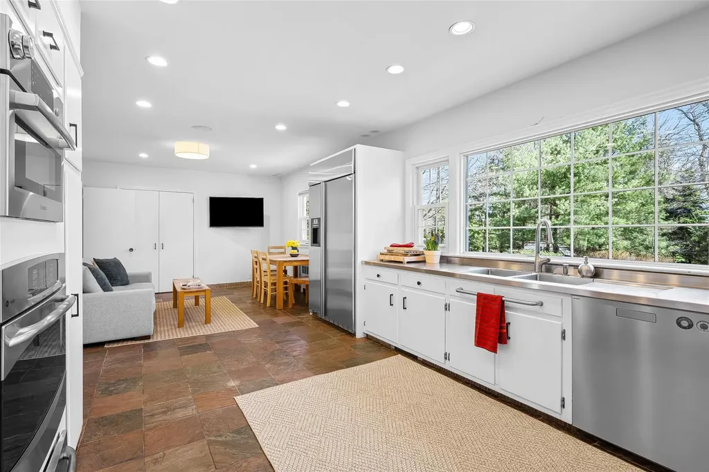 1030 Old White Plains Road Mamaroneck NY 10543