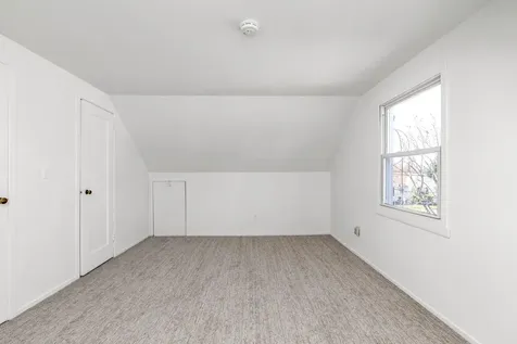 1263 Jackson Avenue Lindenhurst NY 11757