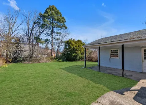 1263 Jackson Avenue Lindenhurst NY 11757