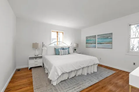 1263 Jackson Avenue Lindenhurst NY 11757