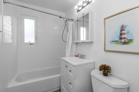 1263 Jackson Avenue Lindenhurst NY 11757