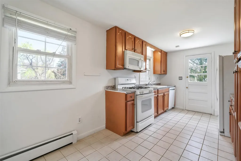 18 Stirrup Drive Newburgh NY 12550